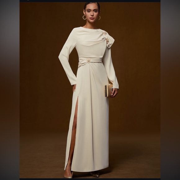 FEHAUTE Cream Cowl Neck Long Sleeve Gown with Slit Holiday Party Black Tie